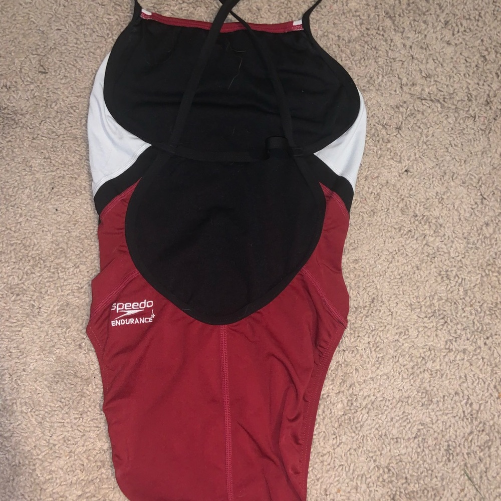 Speedo one piece - Picture 2 of 3
